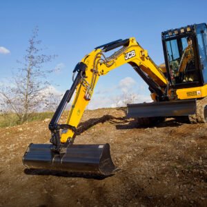 55Z-1 Cab 5.5T Mini Excavator — gallery view 2